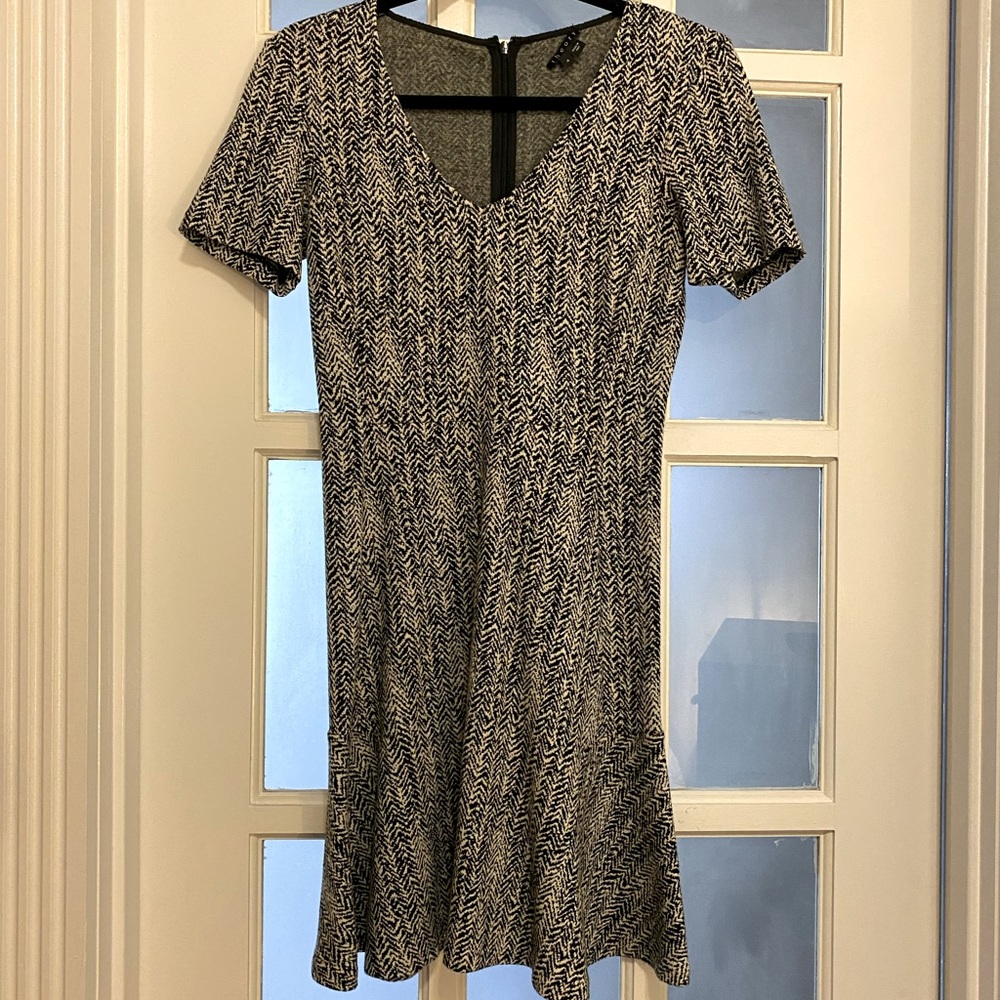 Theory Short Sleeve Dress